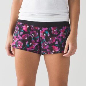Lululemon Speed Short Mini Midnight Bloom Black Deep Fuschia / Black